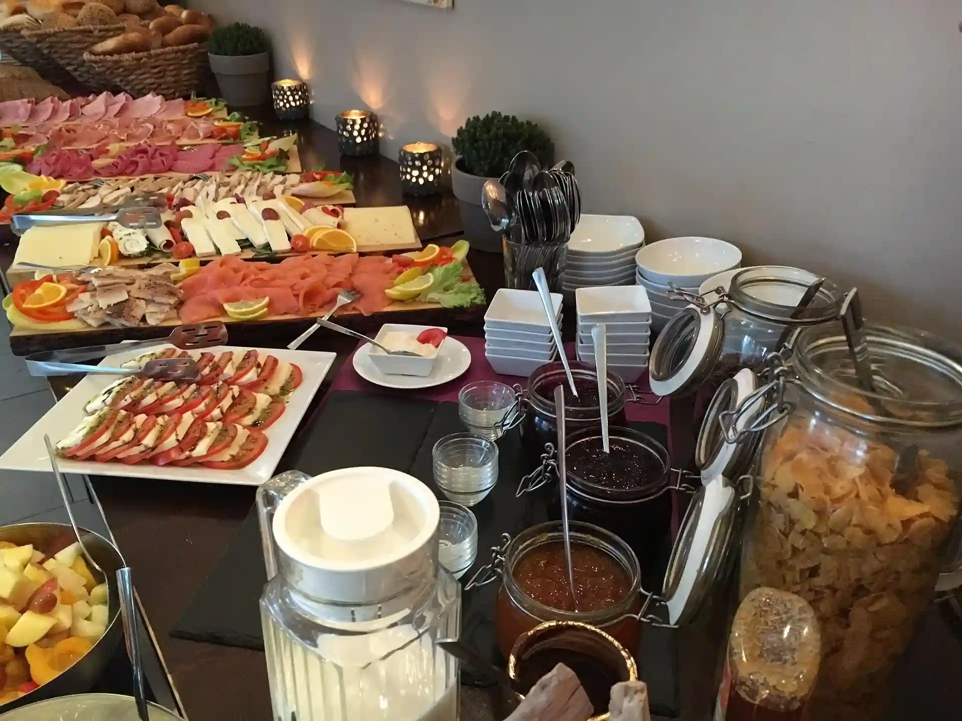 Brunch et petit-déjeuner buffet